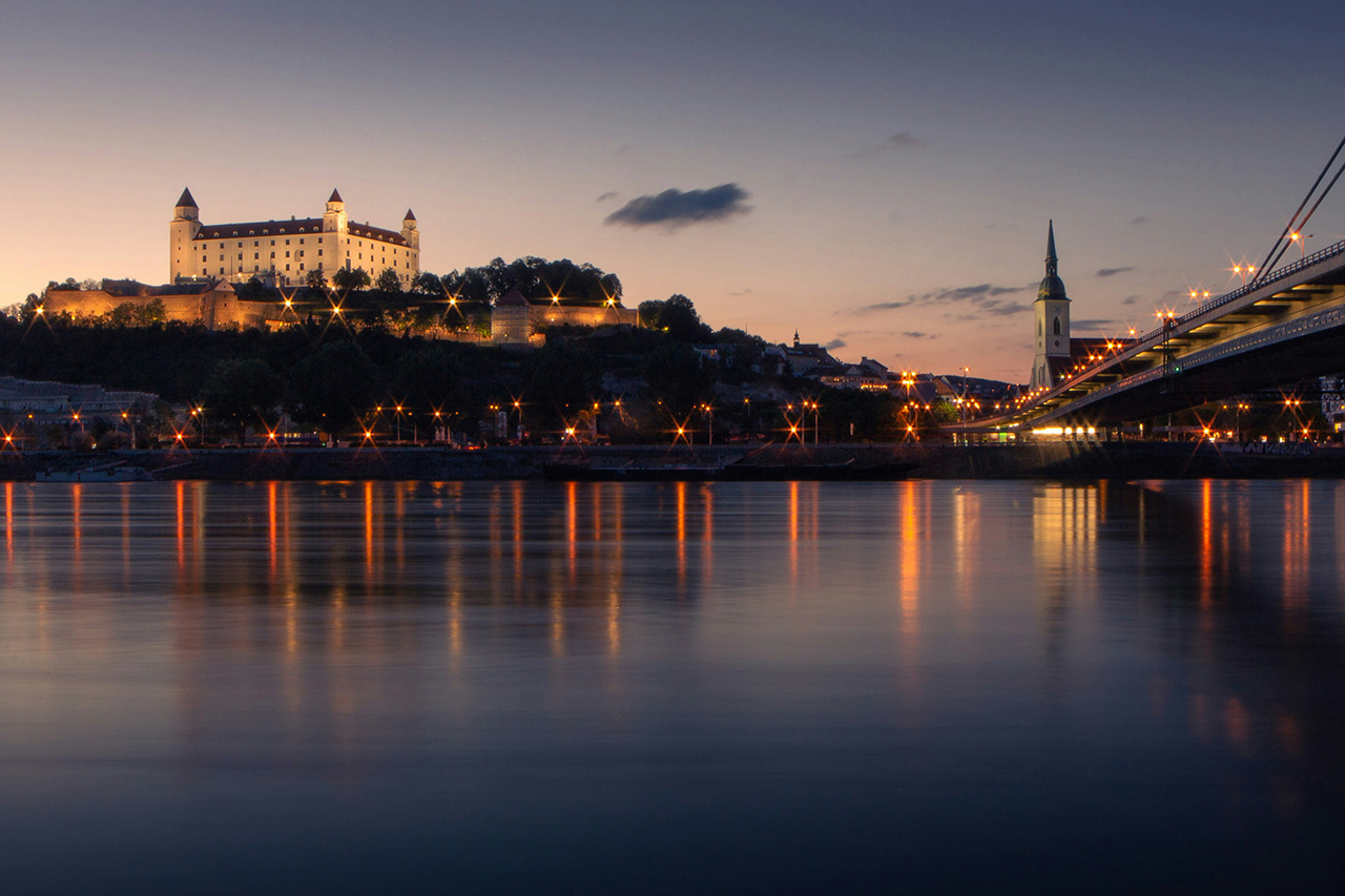 ohmyevent-bratislava-danube-nuit