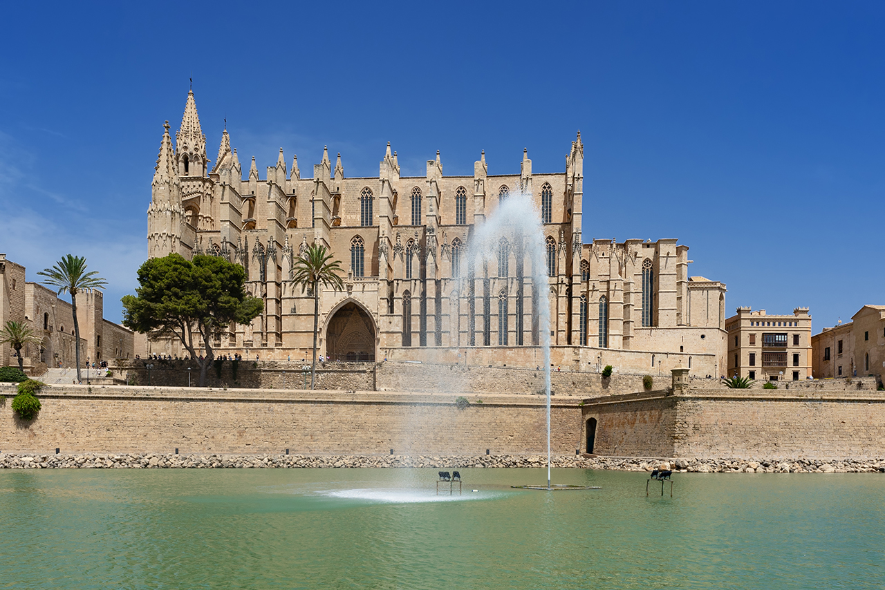 View of Palma de Mallorca cathedral